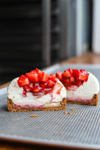 Load image into Gallery viewer, Strawberry &amp; Mint tart
